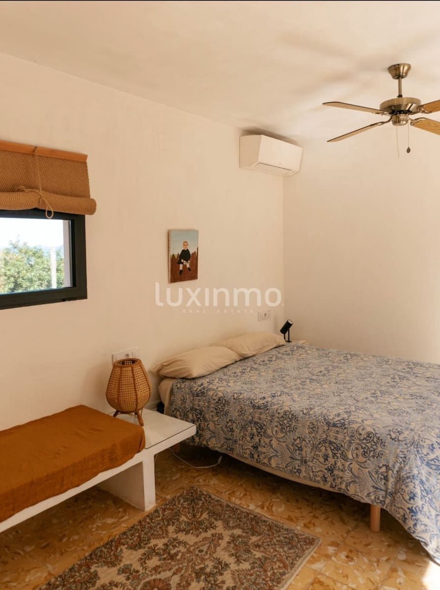 3 bedroom Villa for sale in Denia with pool garage - € 947,000 (Ref: 10023178)
