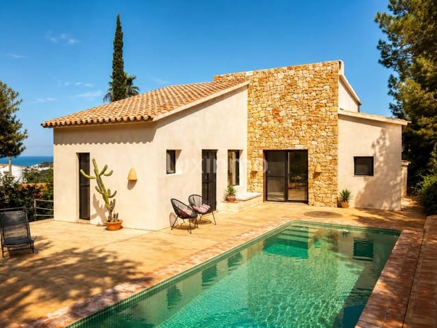 3 bedroom Villa for sale in Dénia with pool garage - € 947,000 (Ref: 10023178)