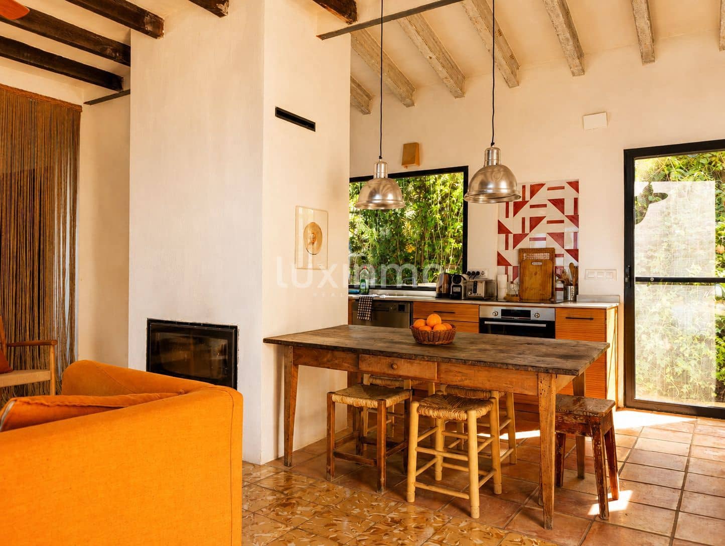 3 bedroom Villa for sale in Denia with pool garage - € 947,000 (Ref: 10023178)