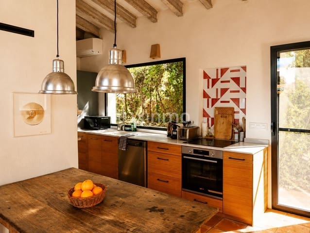 3 bedroom Villa for sale in Dénia with pool garage - € 947,000 (Ref: 10023178)