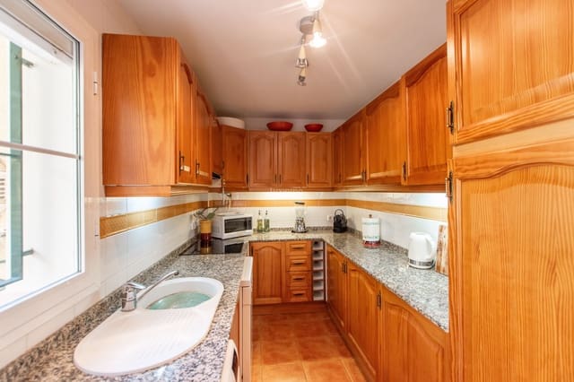 3 bedroom Flat for sale in Altea with pool garage - € 400,000 (Ref: 10023325)