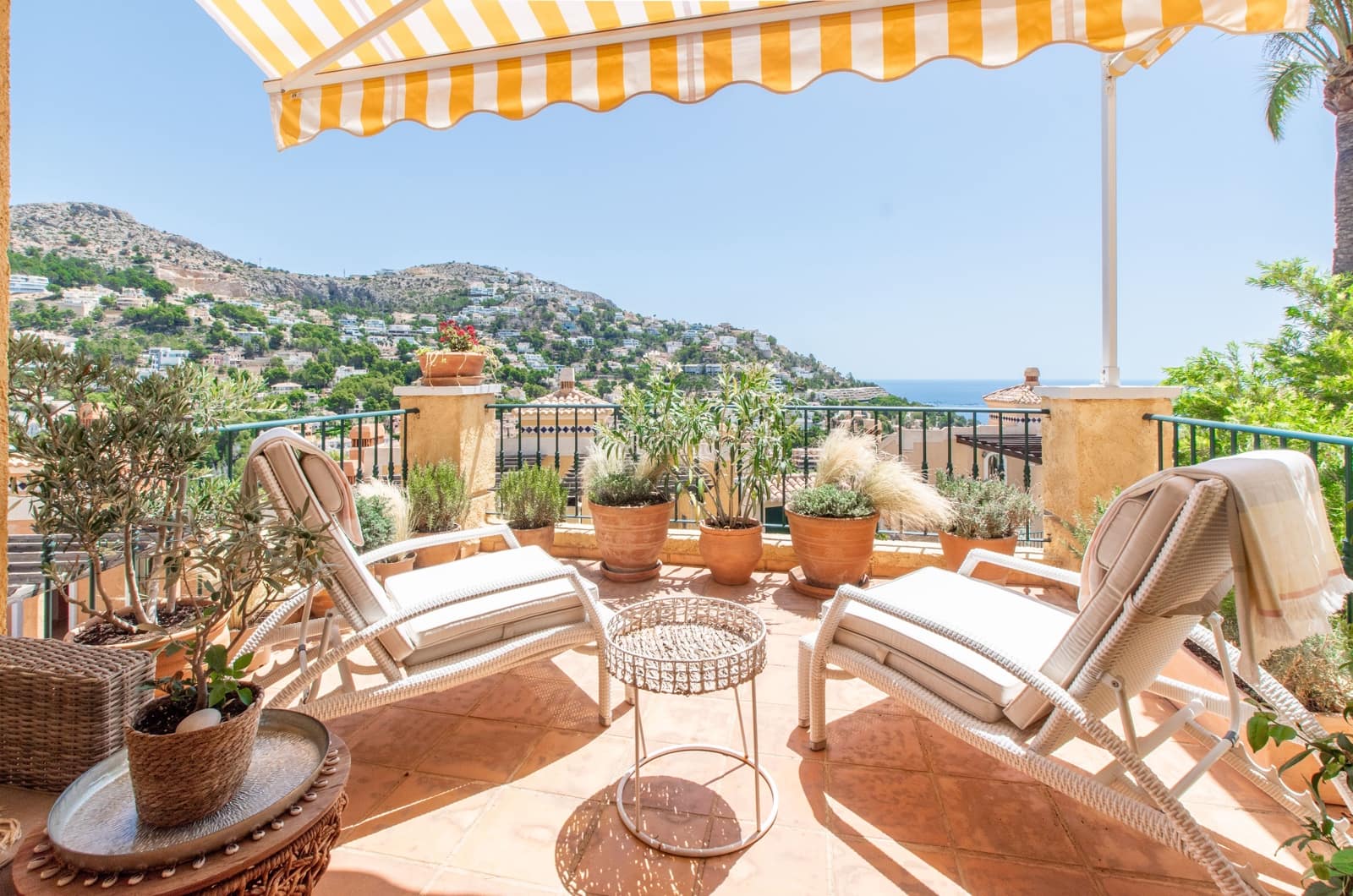 3 bedroom Villa for sale in Altea with pool garage - € 400,000 (Ref: 10023325)