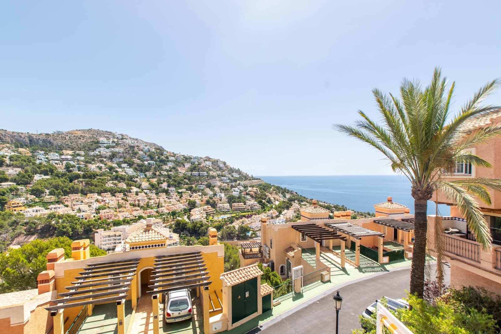 3 bedroom Villa for sale in Altea with pool garage - € 400,000 (Ref: 10023325)