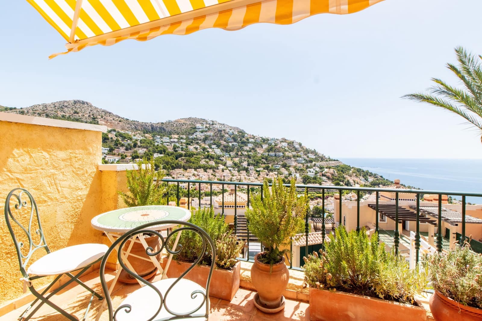 3 bedroom Villa for sale in Altea with pool garage - € 400,000 (Ref: 10023325)