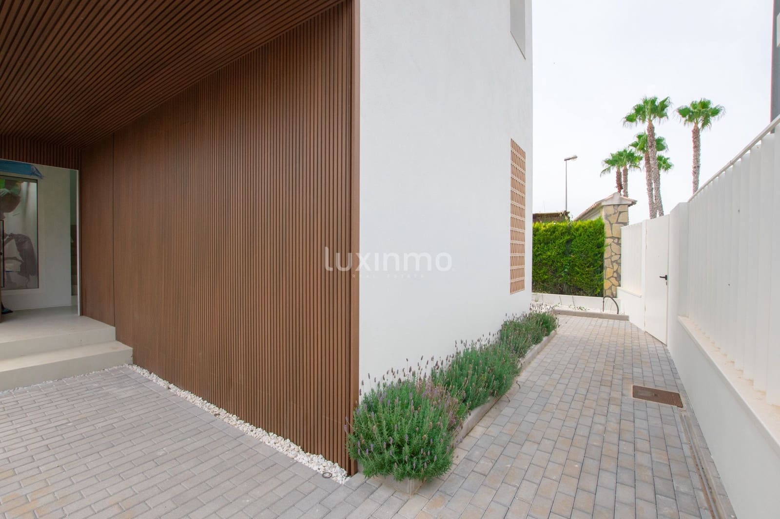 3 chambre Villa/Maison à vendre à Oliva avec piscine garage - 1 161 000 € (Ref: 10026543)