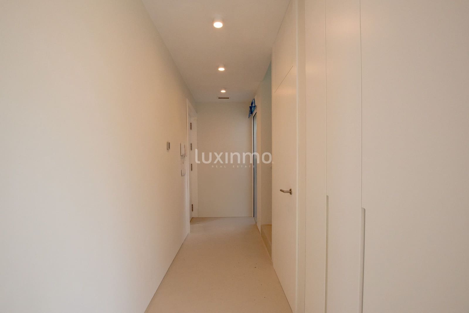 3 chambre Villa/Maison à vendre à Oliva avec piscine garage - 1 161 000 € (Ref: 10026543)