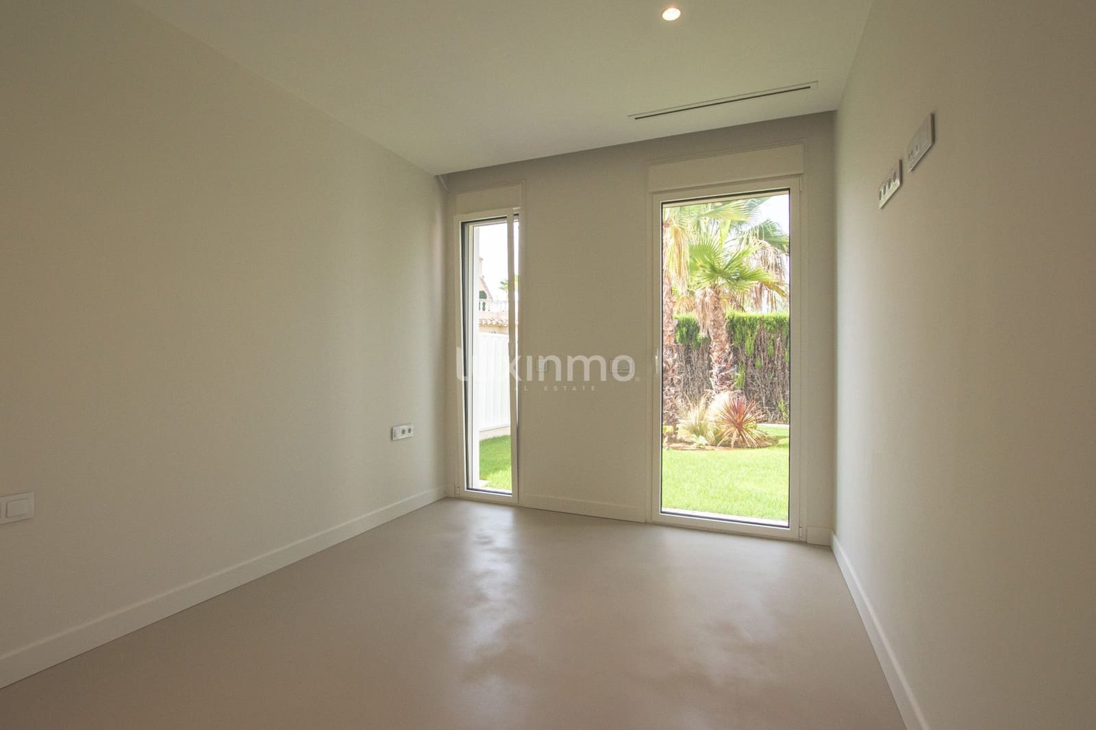 3 Zimmer Villa zu verkaufen in Oliva mit Pool Garage - 850.000 € (Ref: 10026544)