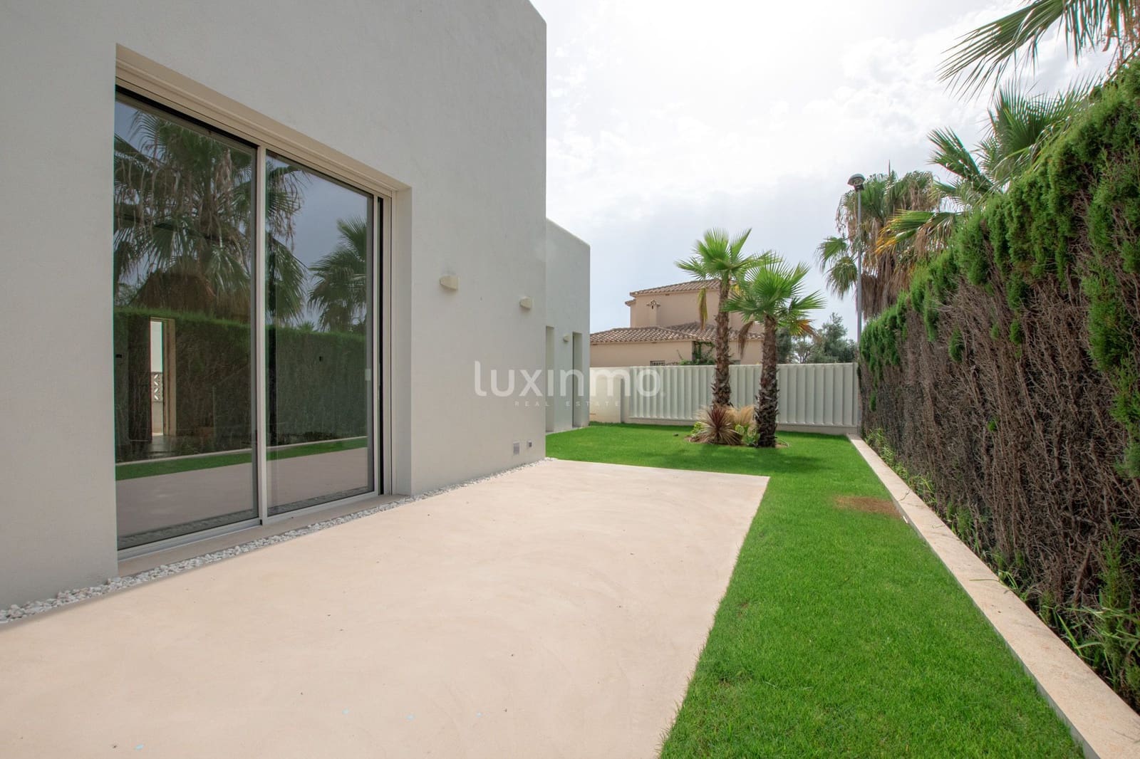 3 Zimmer Villa zu verkaufen in Oliva mit Pool Garage - 850.000 € (Ref: 10026544)