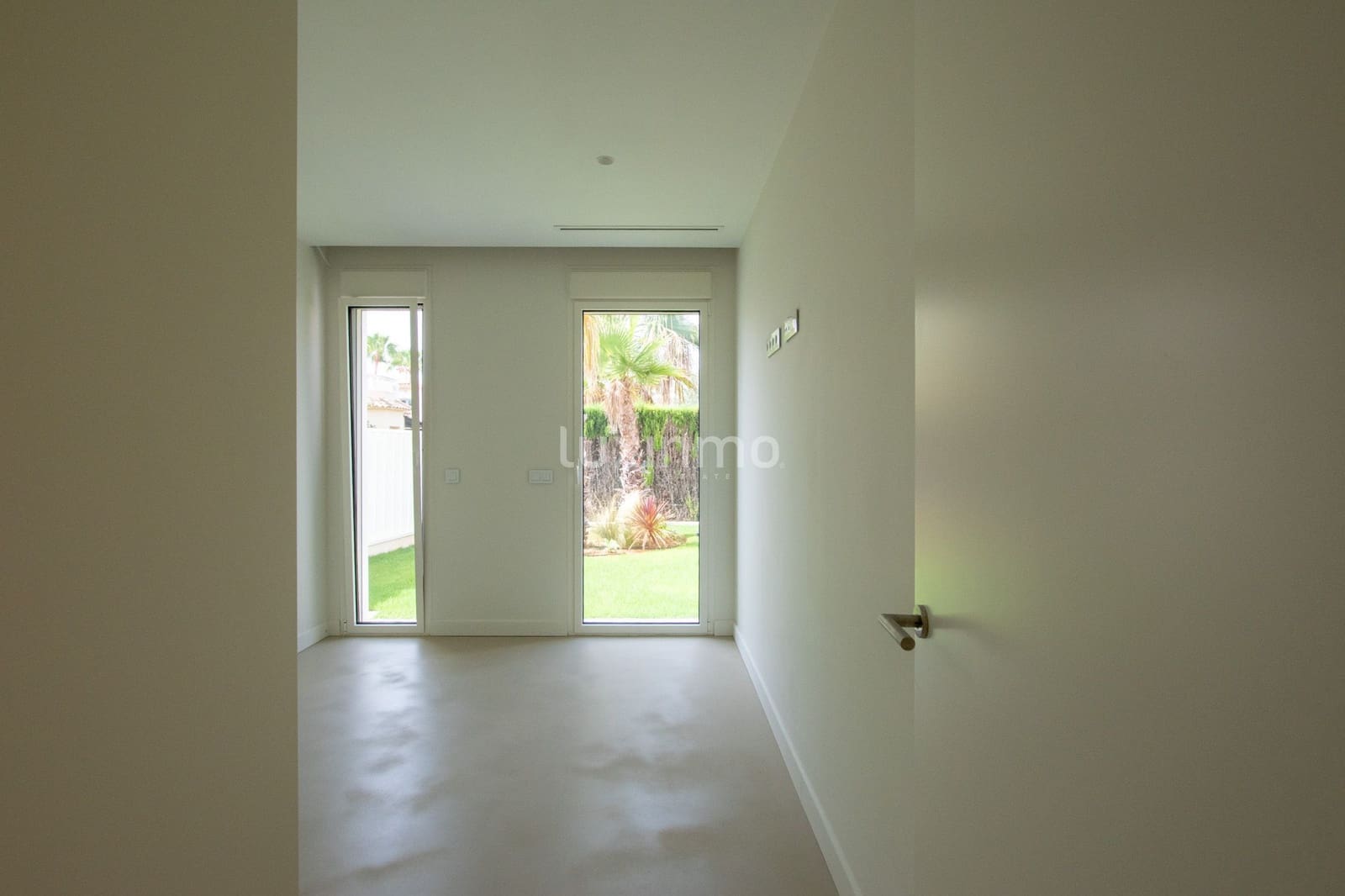 3 Zimmer Villa zu verkaufen in Oliva mit Pool Garage - 850.000 € (Ref: 10026544)