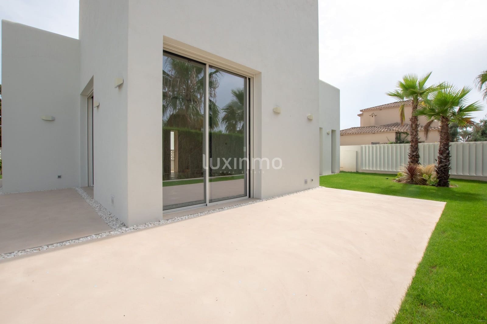 3 Zimmer Villa zu verkaufen in Oliva mit Pool Garage - 850.000 € (Ref: 10026544)