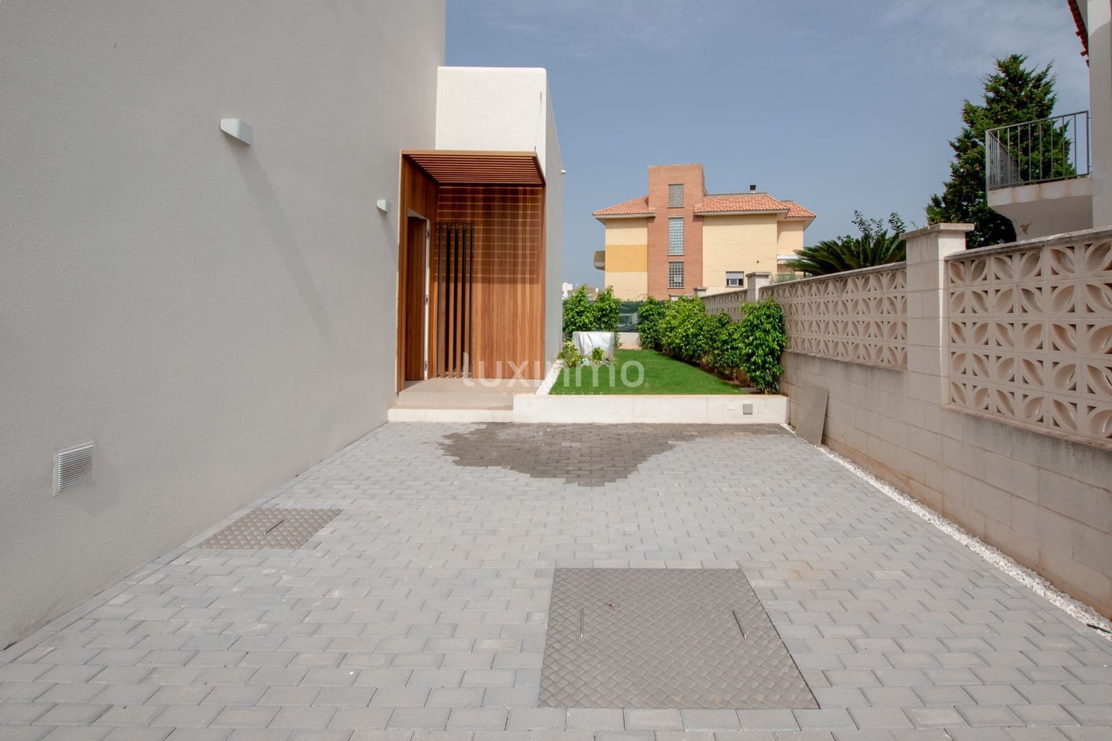 3 Zimmer Villa zu verkaufen in Oliva mit Pool Garage - 850.000 € (Ref: 10026544)