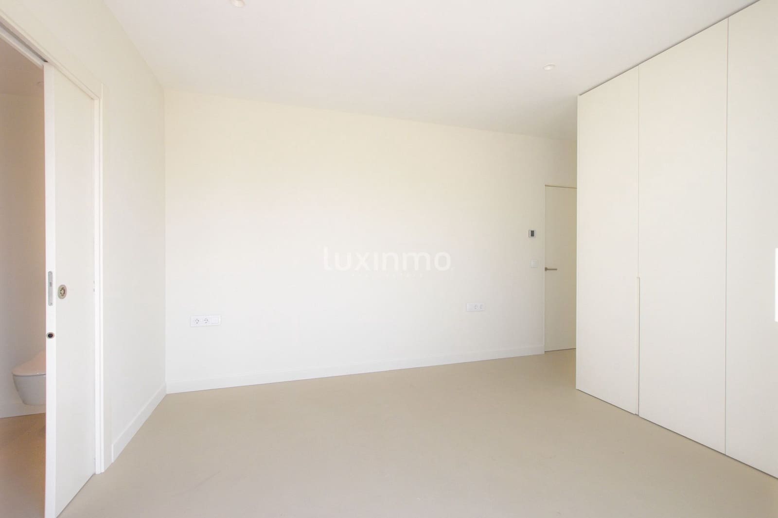 3 Zimmer Villa zu verkaufen in Oliva mit Pool Garage - 850.000 € (Ref: 10026544)