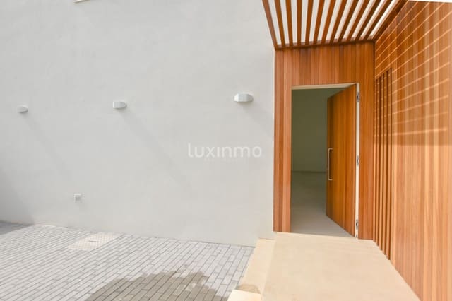 3 chambre Villa/Maison à vendre à Oliva avec piscine garage - 850 000 € (Ref: 10026544)