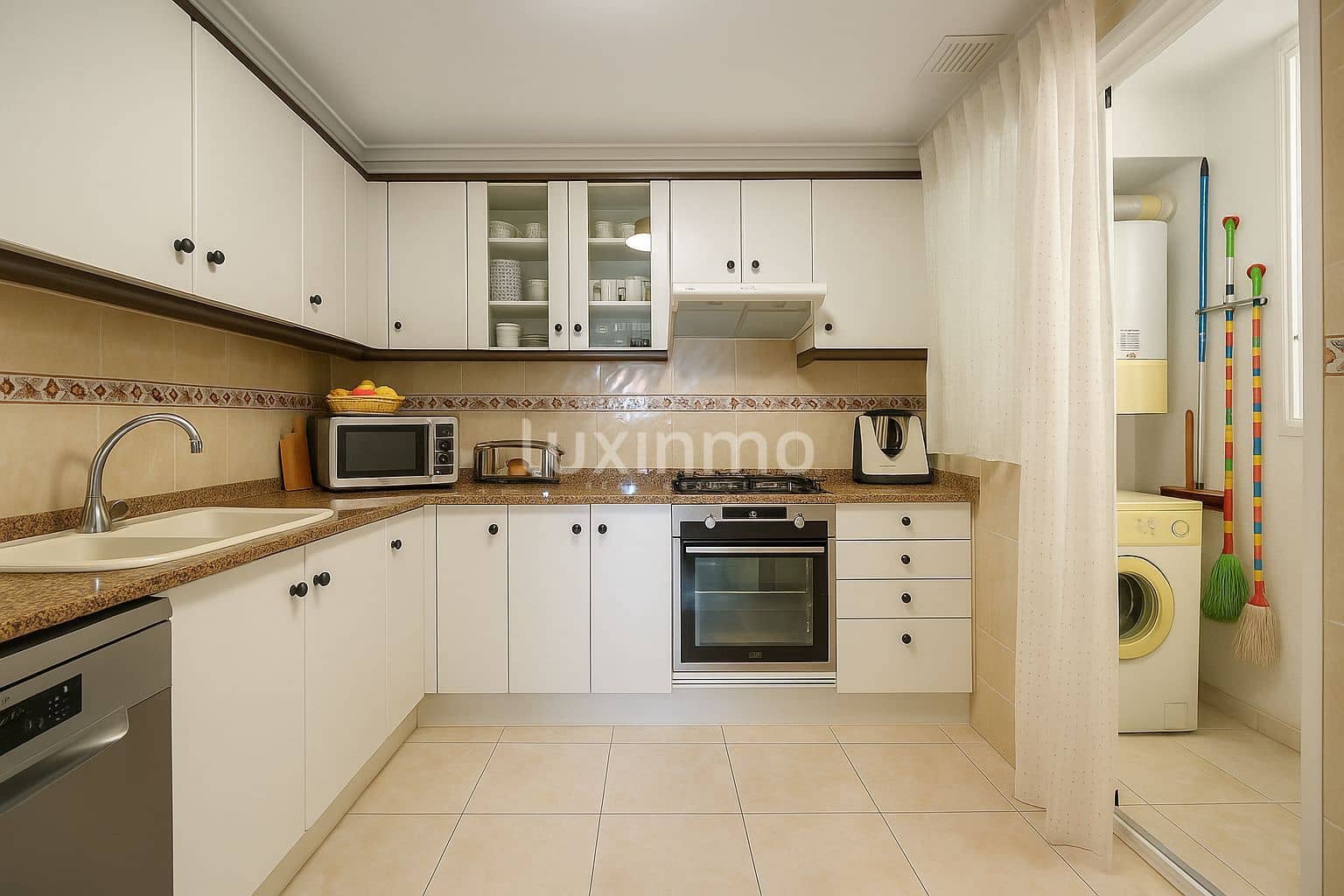 Apartamento de 3 habitaciones en Javea / Xàbia en alquiler con piscina garaje - 1.700 € (Ref: 10032227)