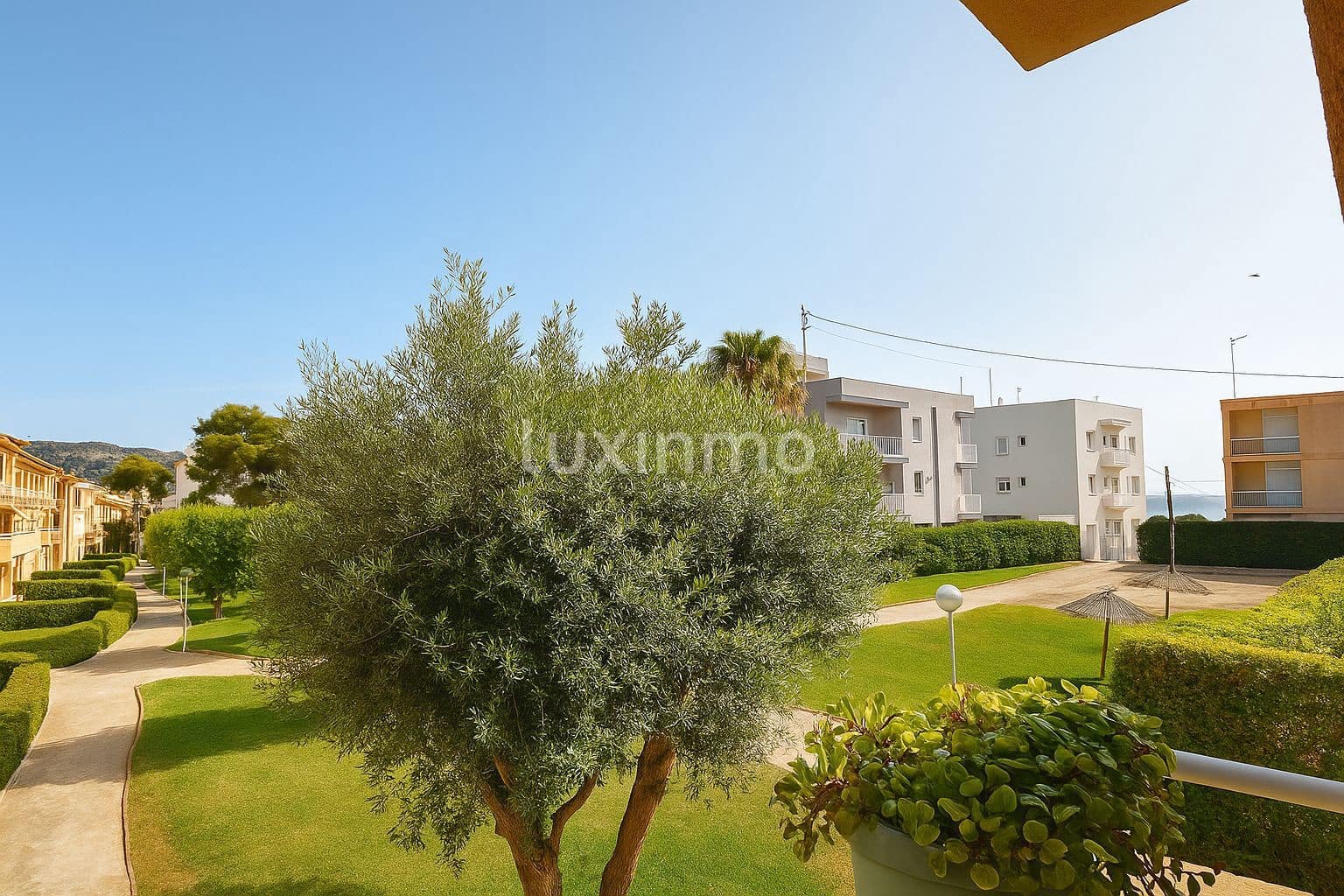 Apartamento de 3 habitaciones en Javea / Xàbia en alquiler con piscina garaje - 1.700 € (Ref: 10032227)