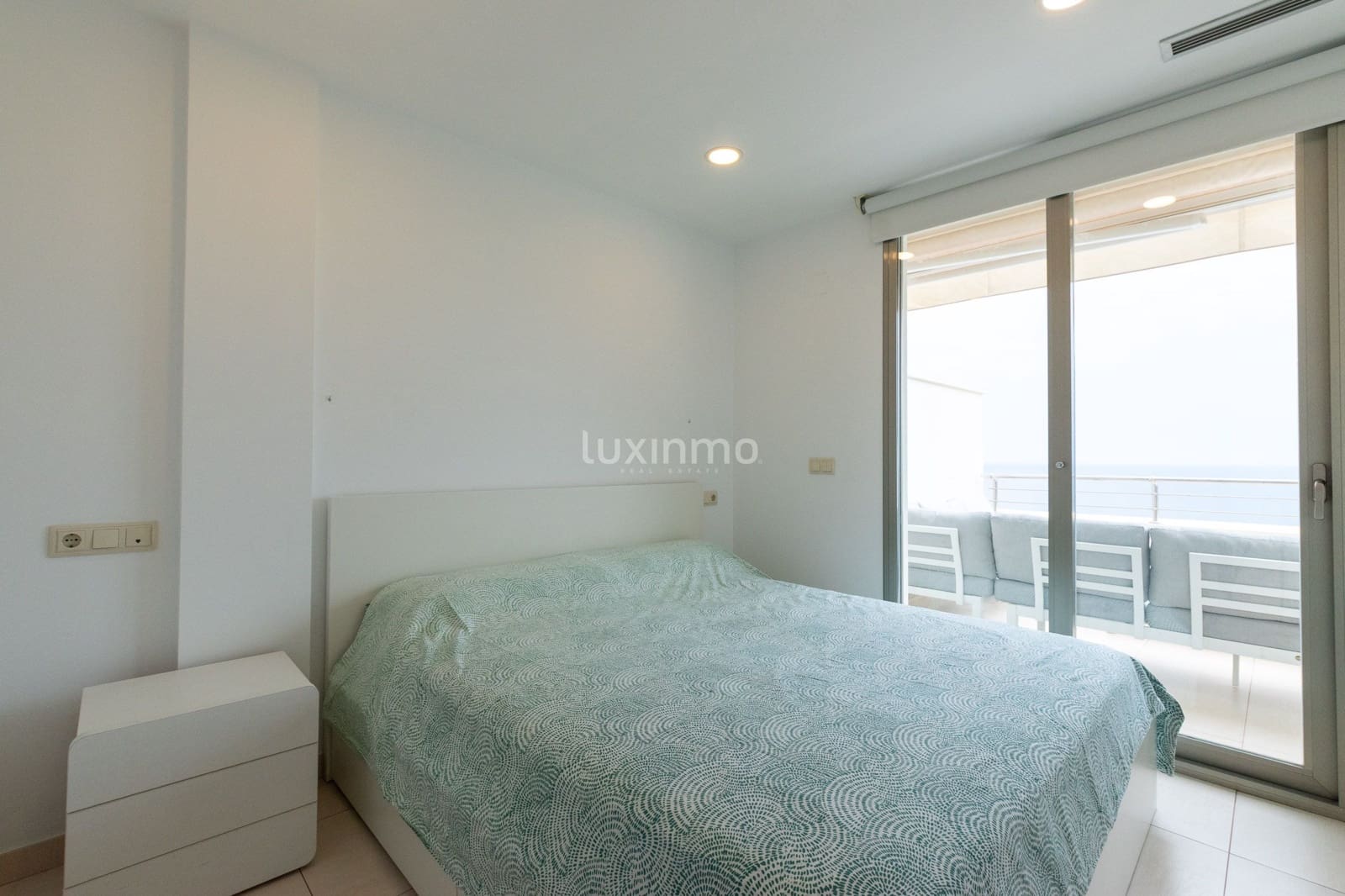 2 soverom Leilighet til leie i Altea med svømmebasseng garasje - € 1 800 (Ref: 10057826)