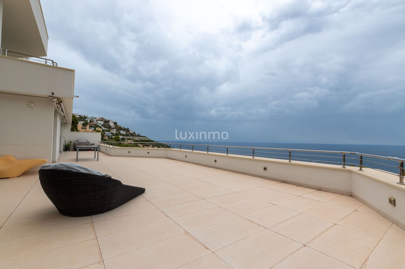 Appartement de 3 chambres à louer à Altea avec piscine garage - 2 000 € (Ref: 10057827)