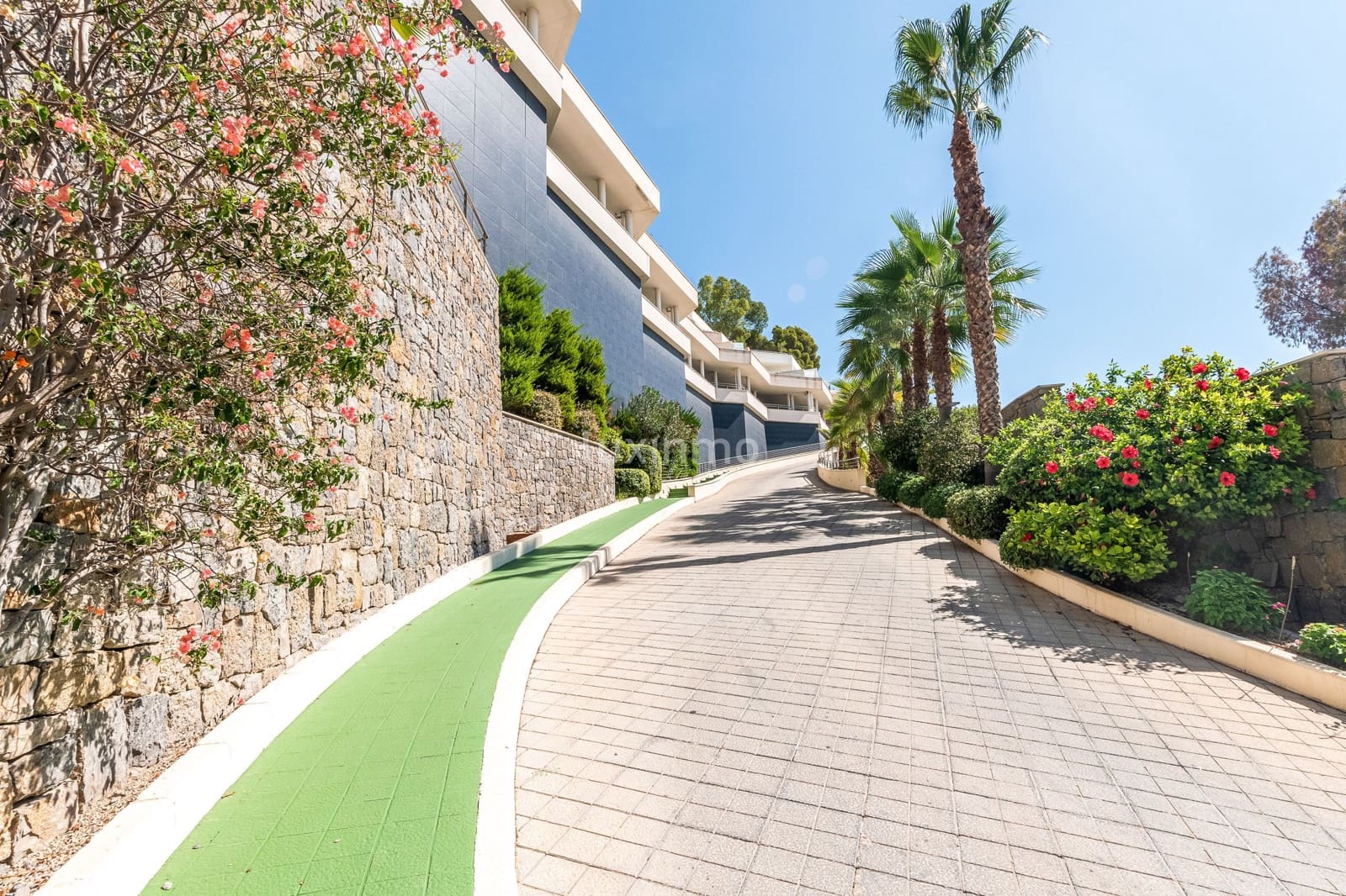 Appartement de 3 chambres à louer à Altea avec piscine garage - 2 000 € (Ref: 10057827)