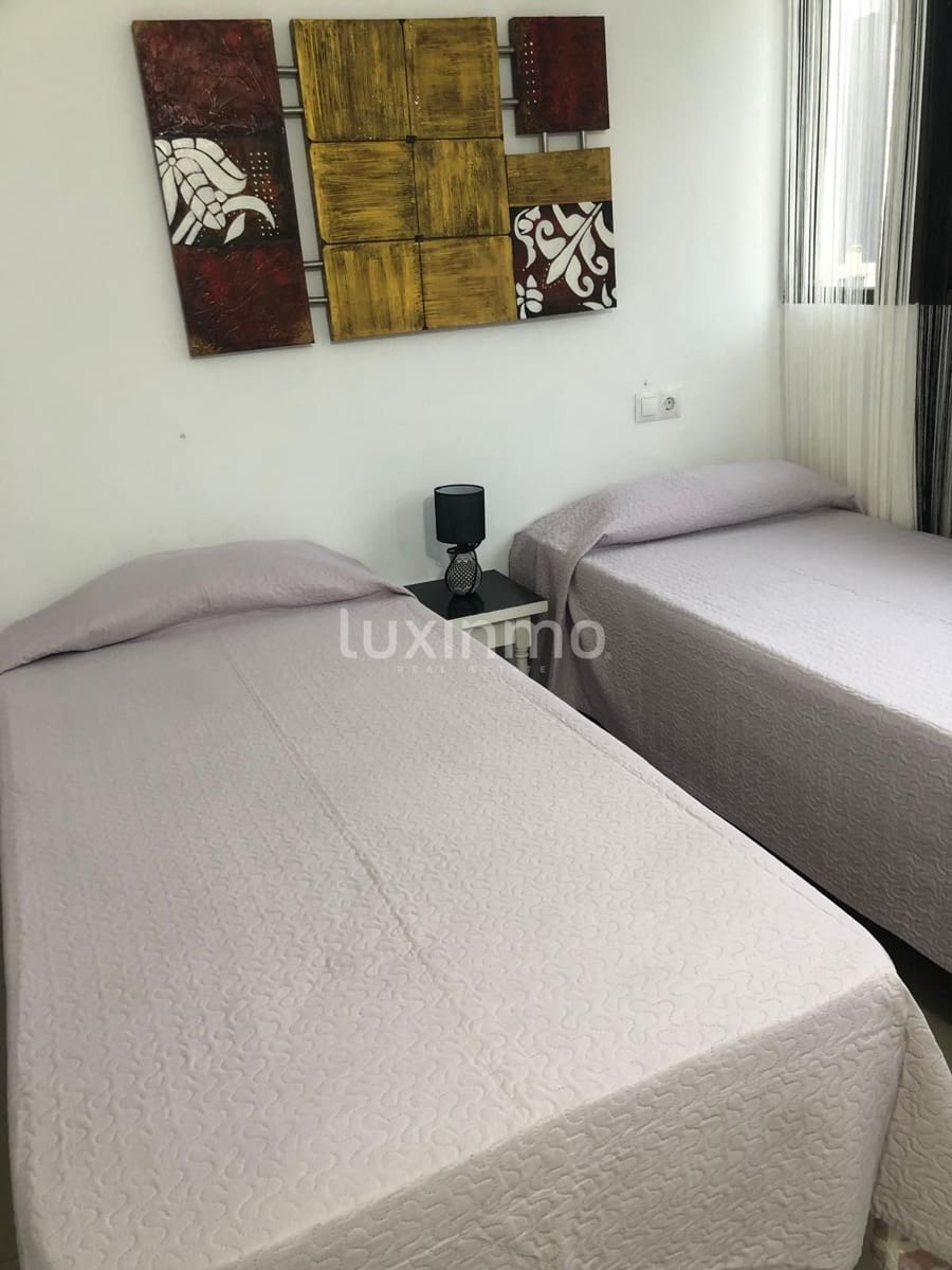 2 soverom Penthouse til leie i Benidorm med svømmebasseng garasje - € 1 500 (Ref: 10057828)
