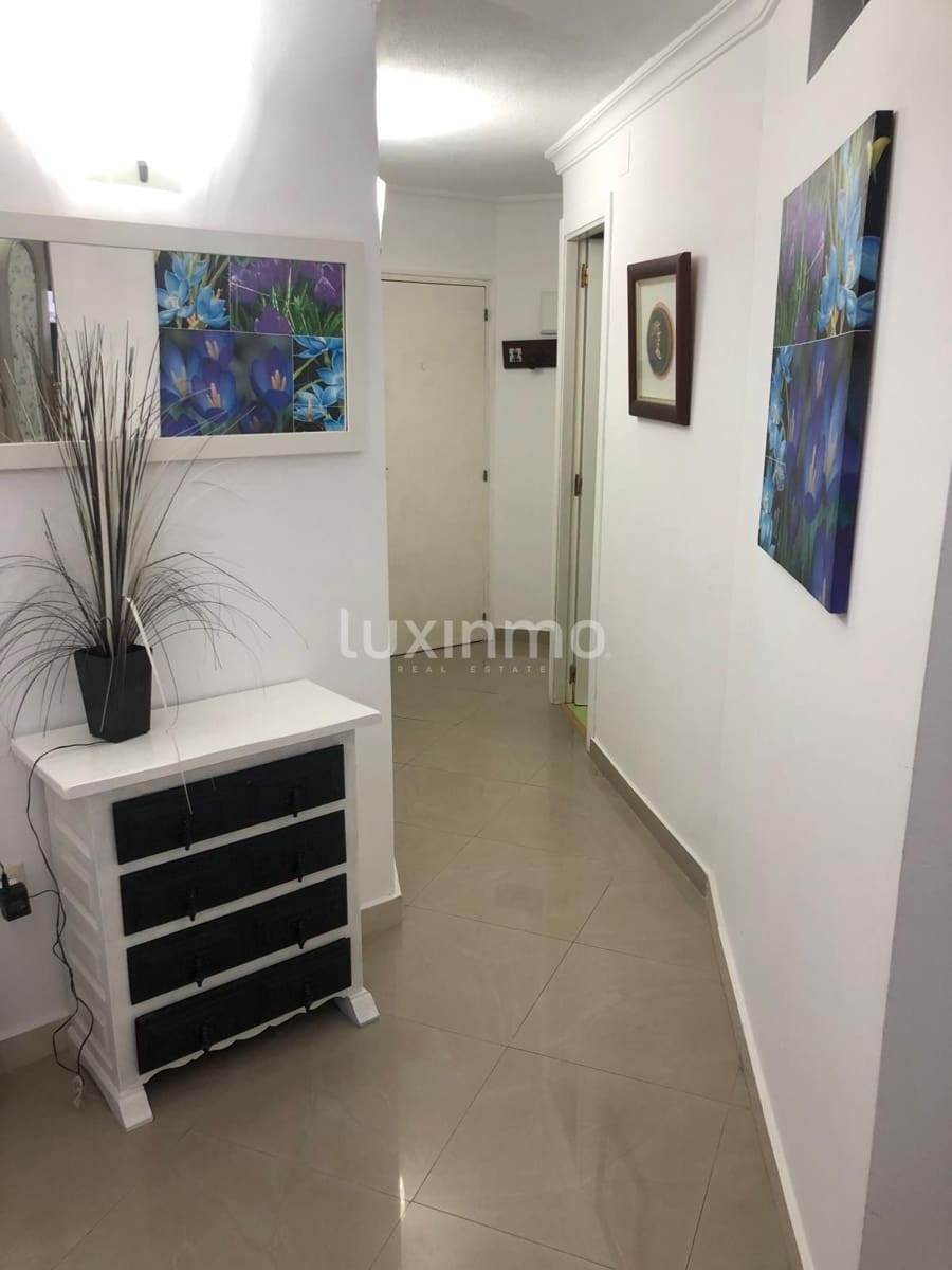 2 soverom Penthouse til leie i Benidorm med svømmebasseng garasje - € 1 500 (Ref: 10057828)