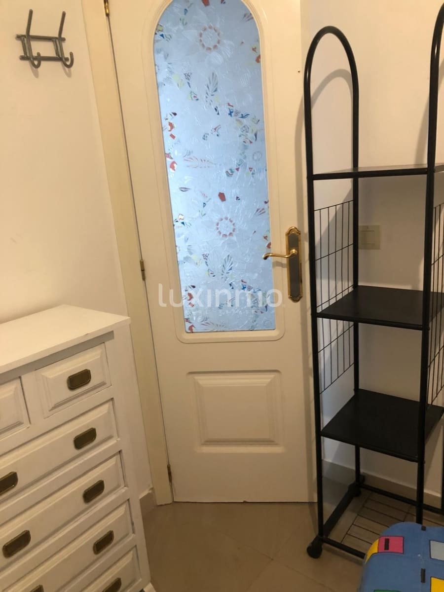 2 soverom Penthouse til leie i Benidorm med svømmebasseng garasje - € 1 500 (Ref: 10057828)