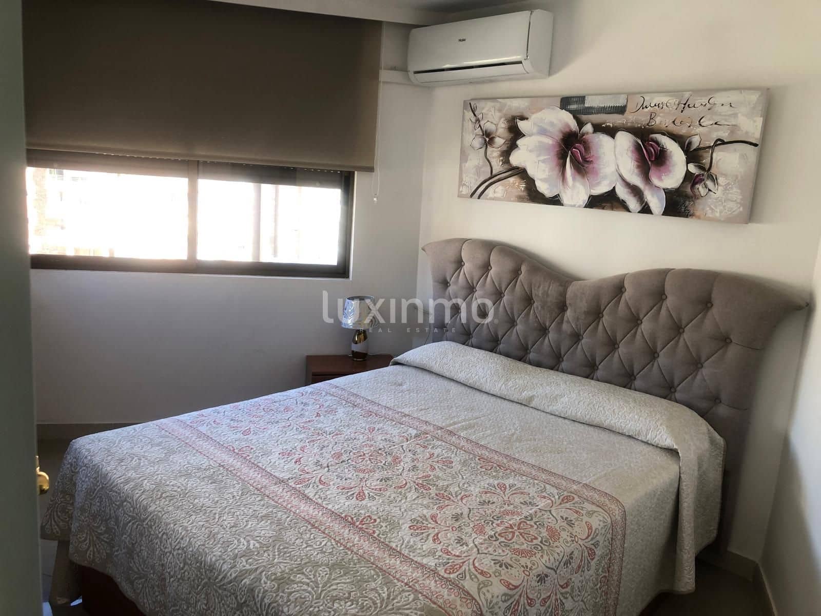 2 soverom Penthouse til leie i Benidorm med svømmebasseng garasje - € 1 500 (Ref: 10057828)