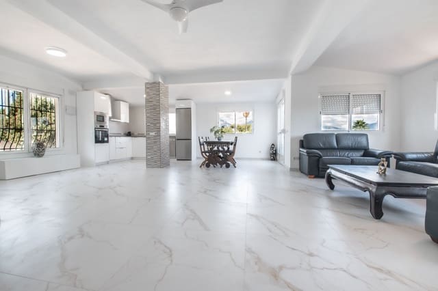 4 soveværelse Villa til leje i Albir, Alfaz del Pi / L'Alfàs del Pi med swimmingpool garage - € 3.000 (Ref: 10079129)