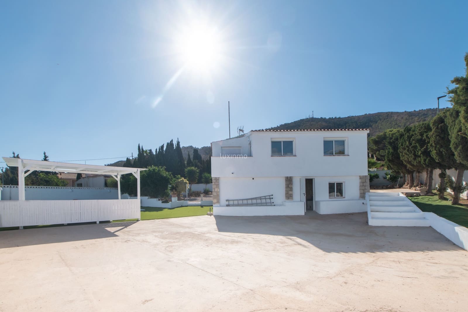 4 soveværelse Villa til leje i Albir med swimmingpool garage - € 3.000 (Ref: 10079129)