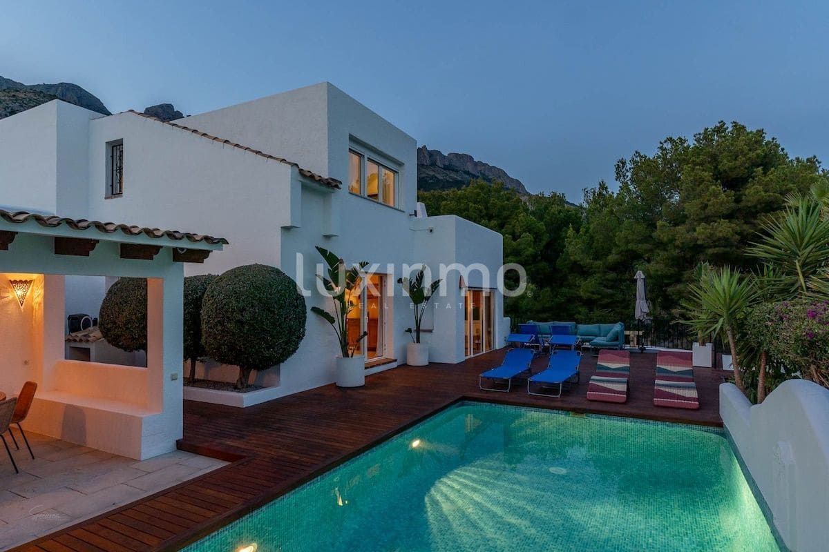 3 Zimmer Villa zu vermieten in Altea la Vella mit Pool Garage - 3.000 € (Ref: 10079132)