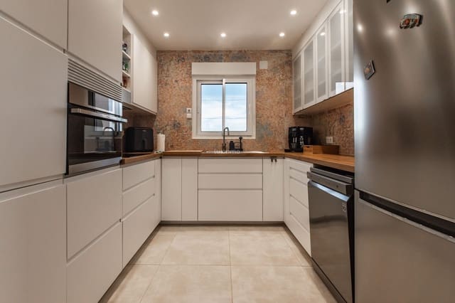 Chalet de 4 habitaciones en Calpe / Calp en venta con piscina garaje - 849.000 € (Ref: 10079133)