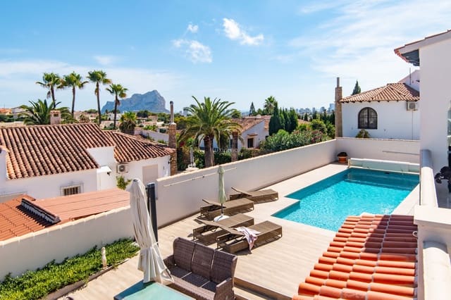 Chalet de 4 habitaciones en Calpe / Calp en venta con piscina garaje - 849.000 € (Ref: 10079133)