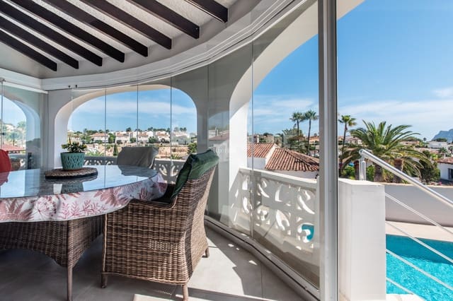 Chalet de 4 habitaciones en Calpe / Calp en venta con piscina garaje - 849.000 € (Ref: 10079133)