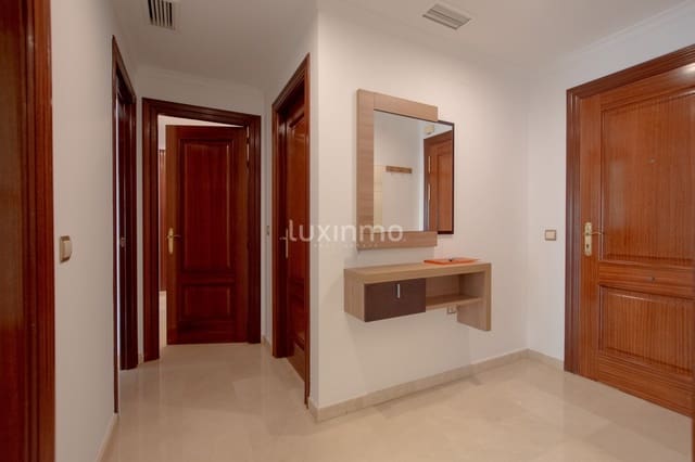 2 soveværelse Lejlighed til leje i Calpe / Calp med garage - € 1.500 (Ref: 10079134)