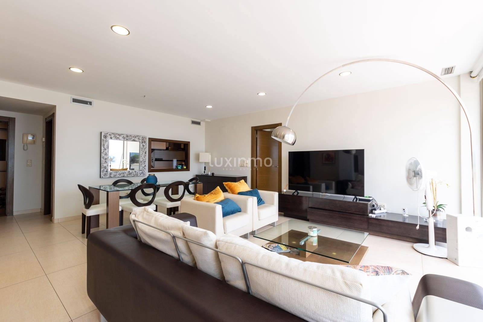 3 Zimmer Apartment zu vermieten in Altea mit Pool Garage - 2.000 € (Ref: 10079136)