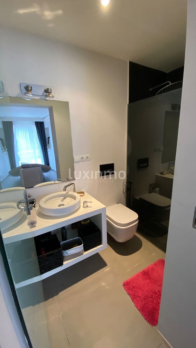 Villa/Maison de 5 chambres à louer à Can Furnet avec piscine garage - 8 000 € (Ref: 10079170)
