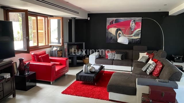 Villa/Maison de 5 chambres à louer à Can Furnet, Santa Eulalia / Santa Eularia avec piscine garage - 8 000 € (Ref: 10079170)