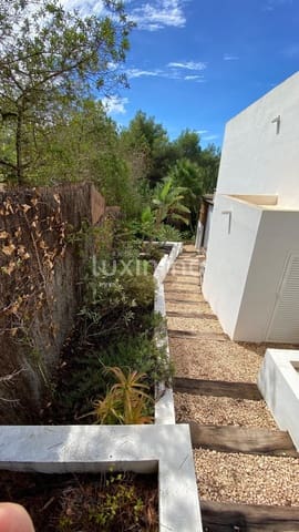 Villa/Maison de 5 chambres à louer à Can Furnet, Santa Eulalia / Santa Eularia avec piscine garage - 8 000 € (Ref: 10079170)
