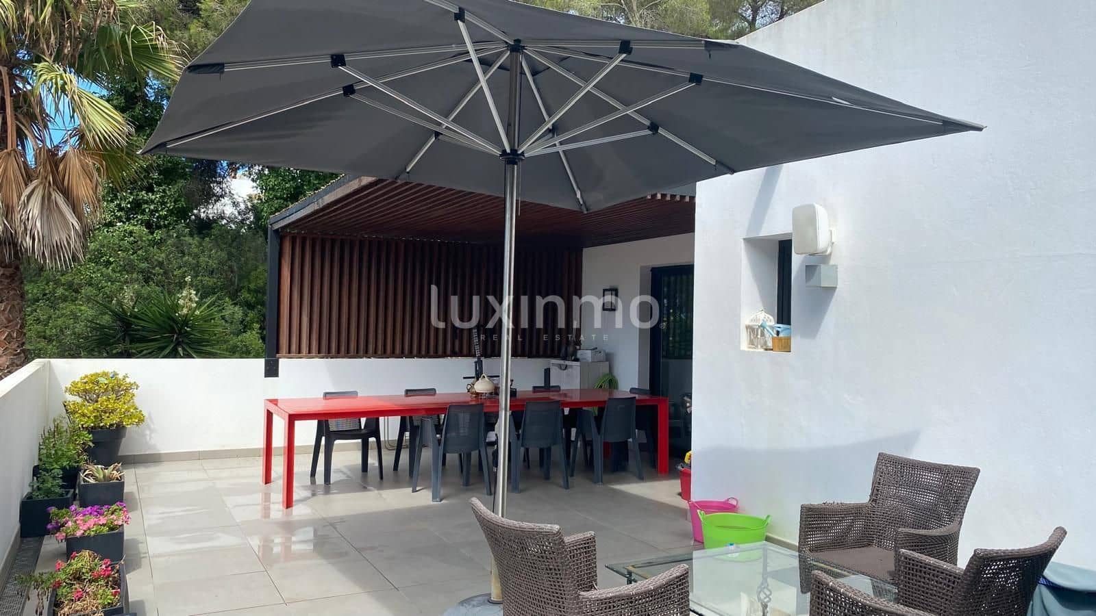 Villa/Maison de 5 chambres à louer à Can Furnet avec piscine garage - 8 000 € (Ref: 10079170)