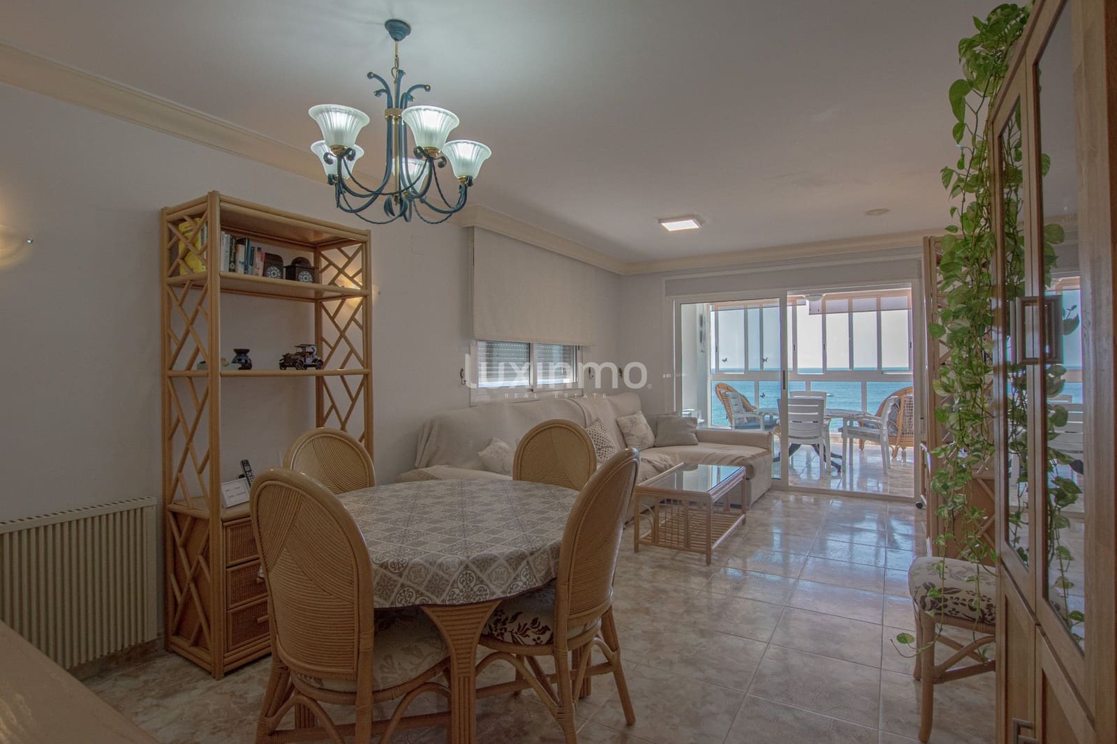 3 Zimmer Apartment zu vermieten in Calpe / Calp mit Garage - 2.500 € (Ref: 10079177)