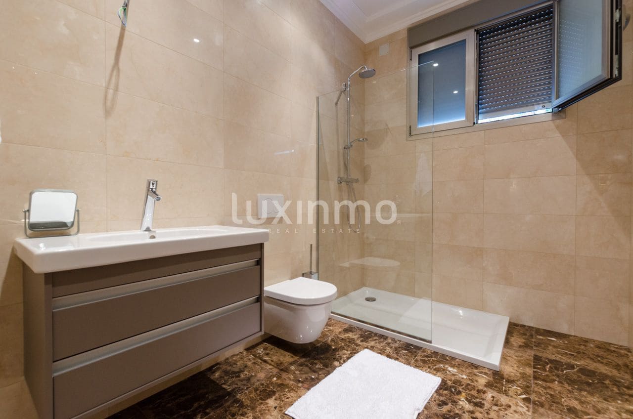 5 bedroom Villa for rent in Altea with pool garage - € 7,000 (Ref: 10079180)