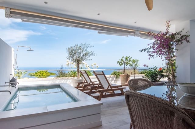 Ático de 2 habitaciones en Altea en venta con piscina garaje - 890.000 € (Ref: 10079181)