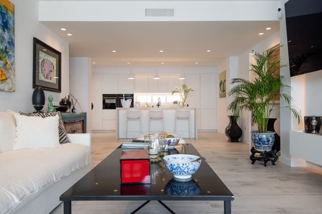 Ático de 2 habitaciones en Altea en venta con piscina garaje - 890.000 € (Ref: 10079181)