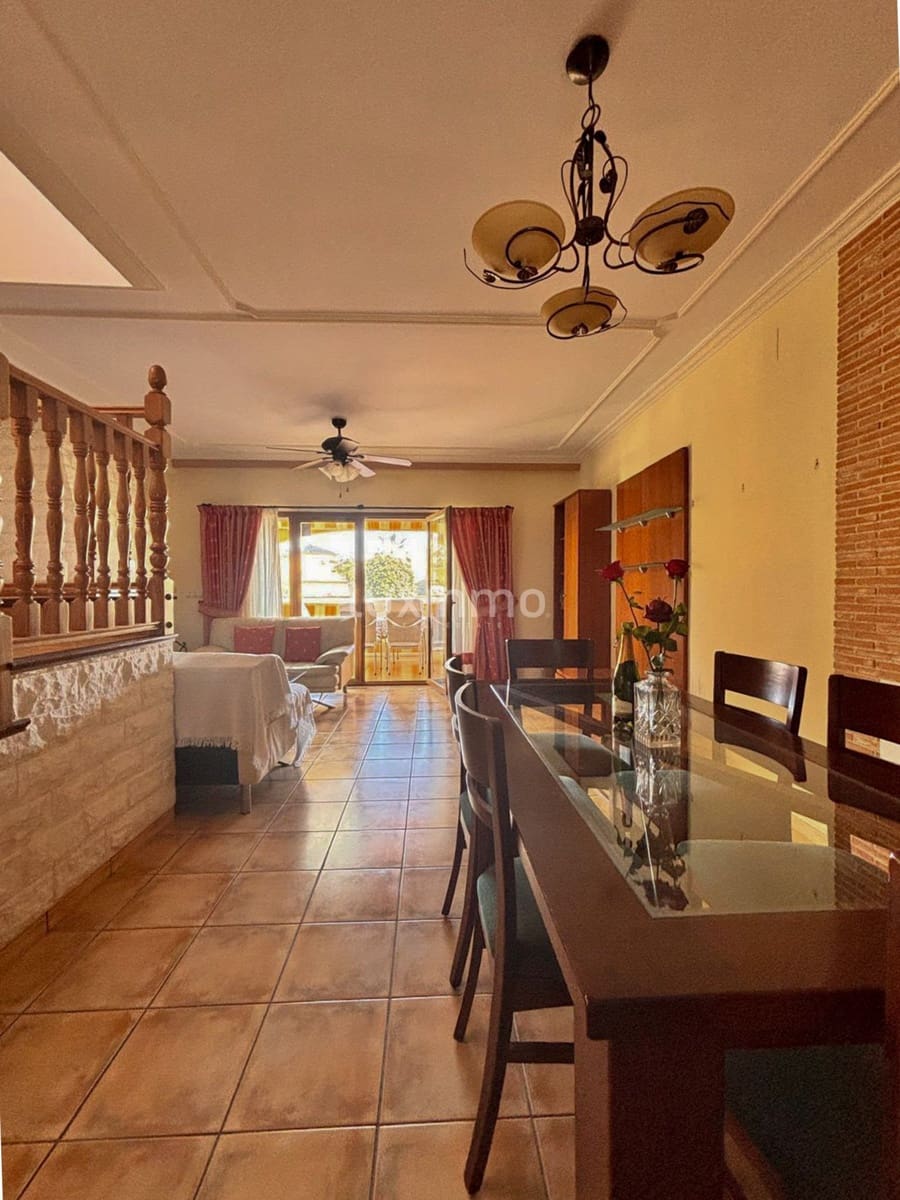 4 quarto Casa em Banda para venda em Calpe / Calp com piscina garagem - 650 000 € (Ref: 10079183)