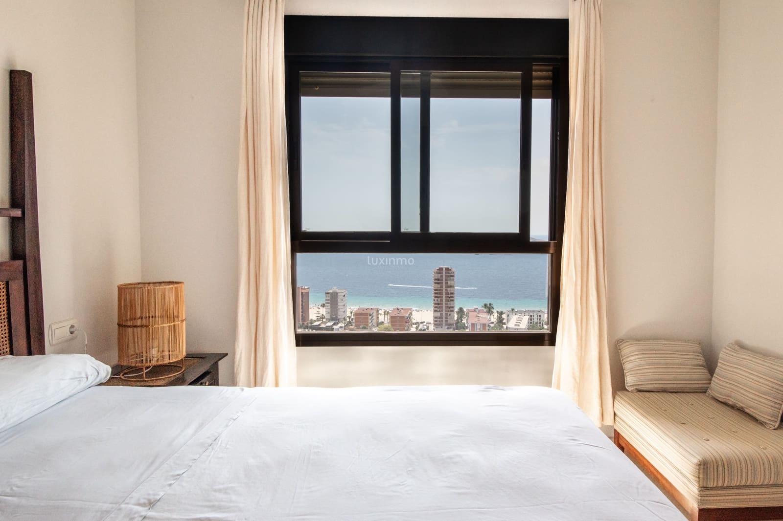 2 soverom Leilighet til salgs i Benidorm med svømmebasseng garasje - € 450 000 (Ref: 10079184)