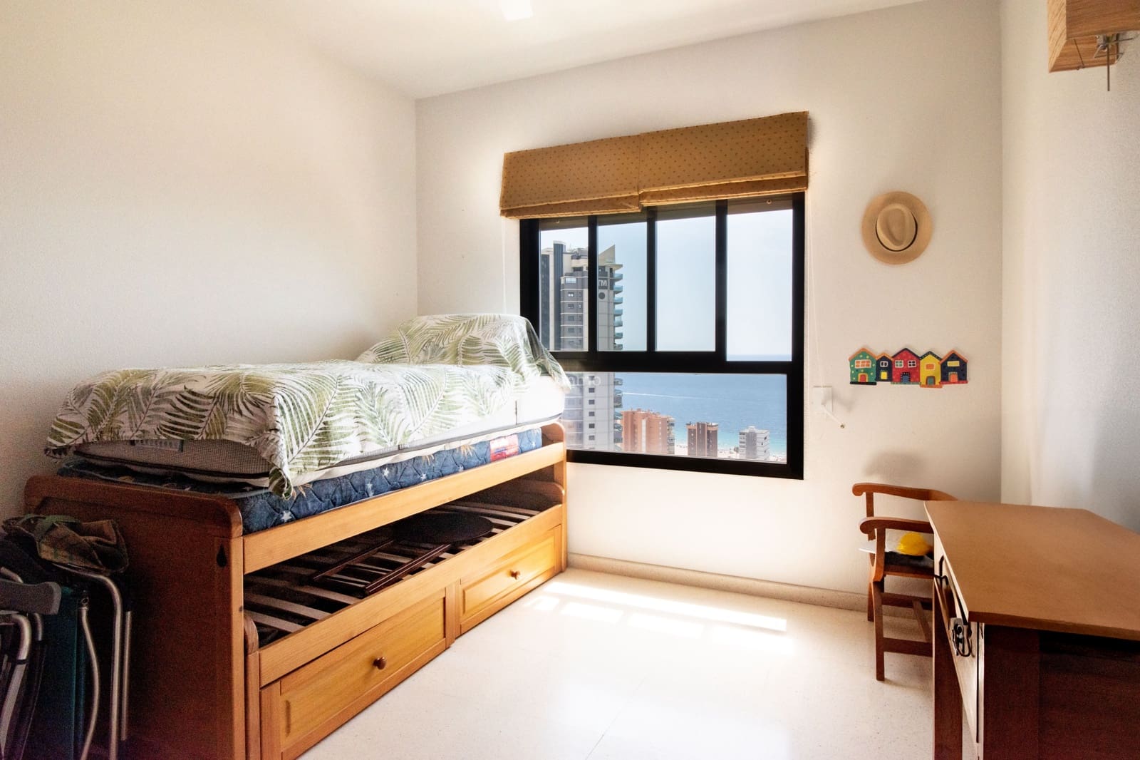 2 soverom Leilighet til salgs i Benidorm med svømmebasseng garasje - € 450 000 (Ref: 10079184)