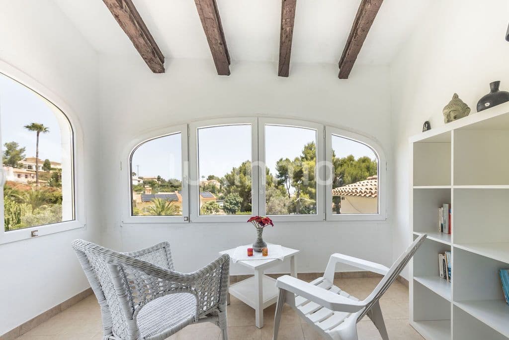 6 sypialnia Willa na sprzedaż w Denia z basenem garażem - 650 000 € (Ref: 10079185)