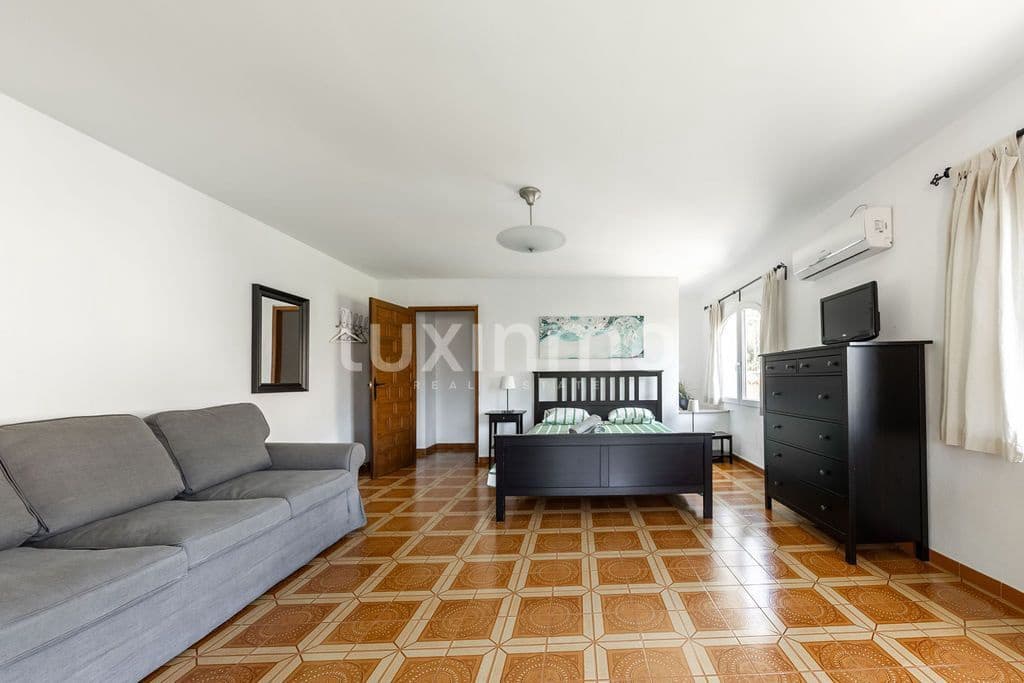 6 sypialnia Willa na sprzedaż w Denia z basenem garażem - 650 000 € (Ref: 10079185)