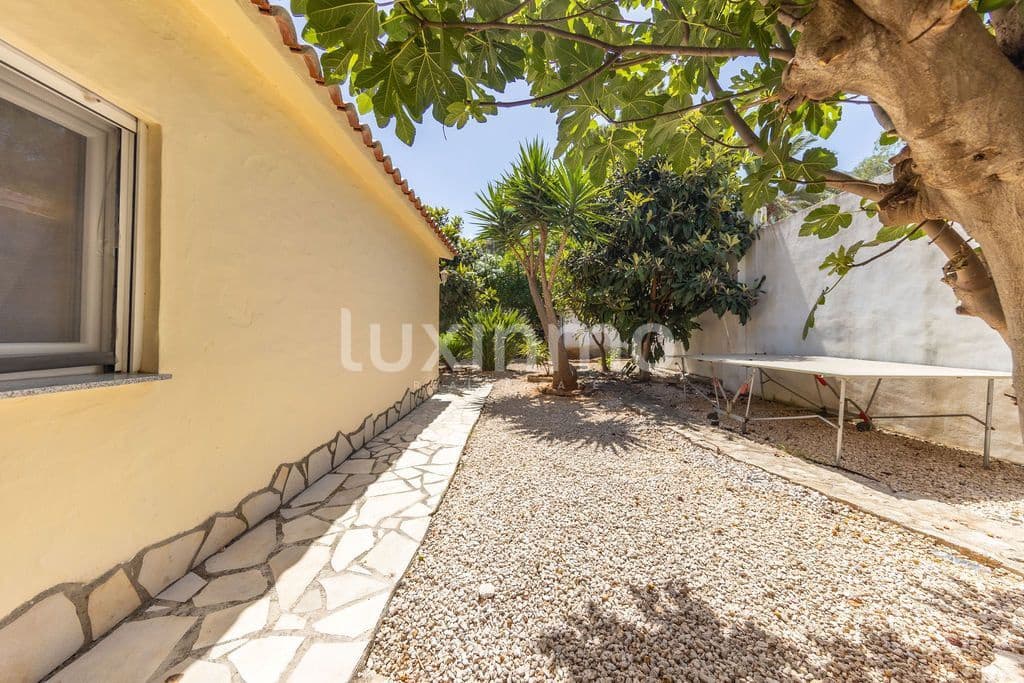 6 sypialnia Willa na sprzedaż w Denia z basenem garażem - 650 000 € (Ref: 10079185)