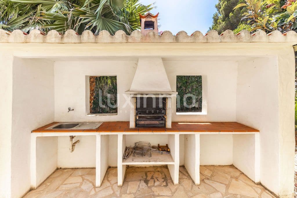 6 sypialnia Willa na sprzedaż w Denia z basenem garażem - 650 000 € (Ref: 10079185)