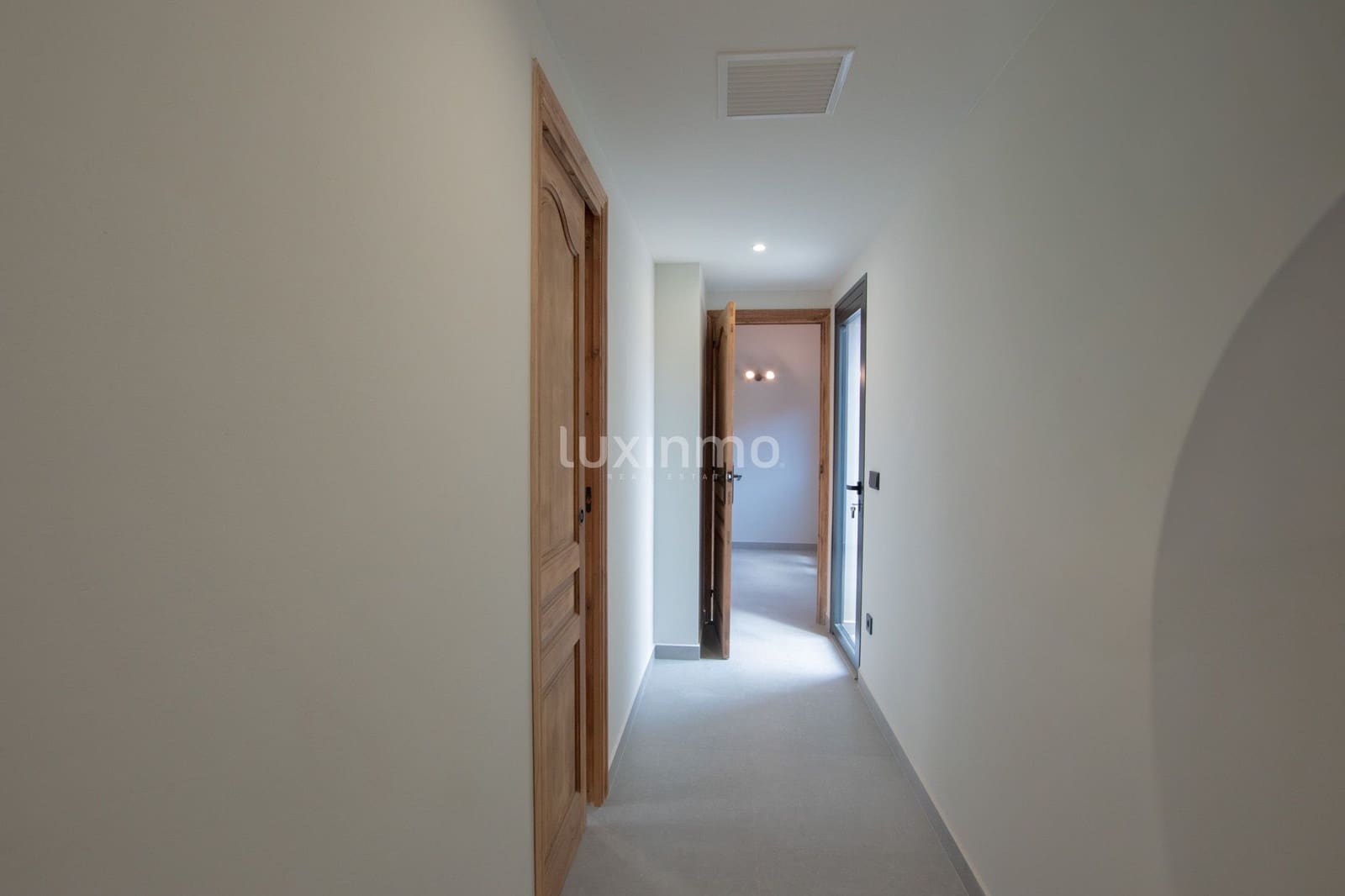 2 quarto Apartamento para arrendar em Senija - 1 200 € (Ref: 10079187)
